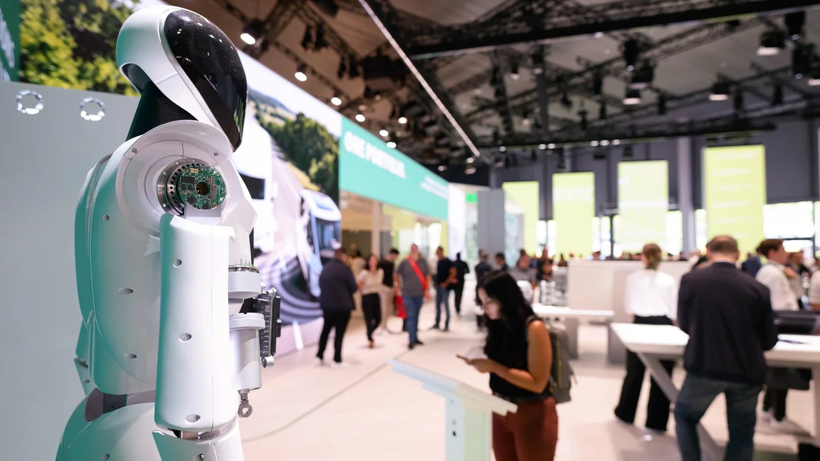 Humanoid robot presented in the digital services area